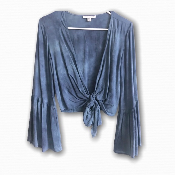 American Eagle Outfitters Tops - American Eagle Bell sleeve plunging front tie top